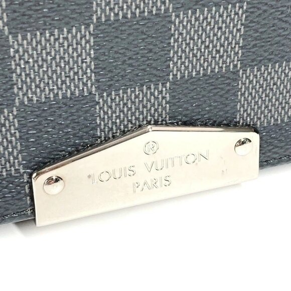 LOUIS VUITTON N40350 Damier Graphite District MM NV2 Messenger Shoulder Bag - Picture 9 of 15